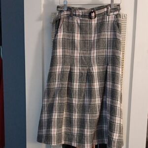 Plaid Midi Skirt in Gray and White